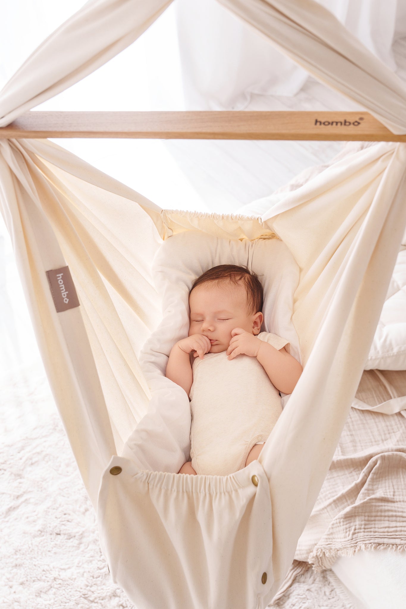 Prečo je homba baby závesná kolíska vhodná už od narodenia?